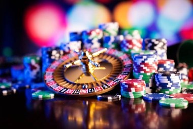 Poker gameplay sequence showing cards, community cards, and action buttons